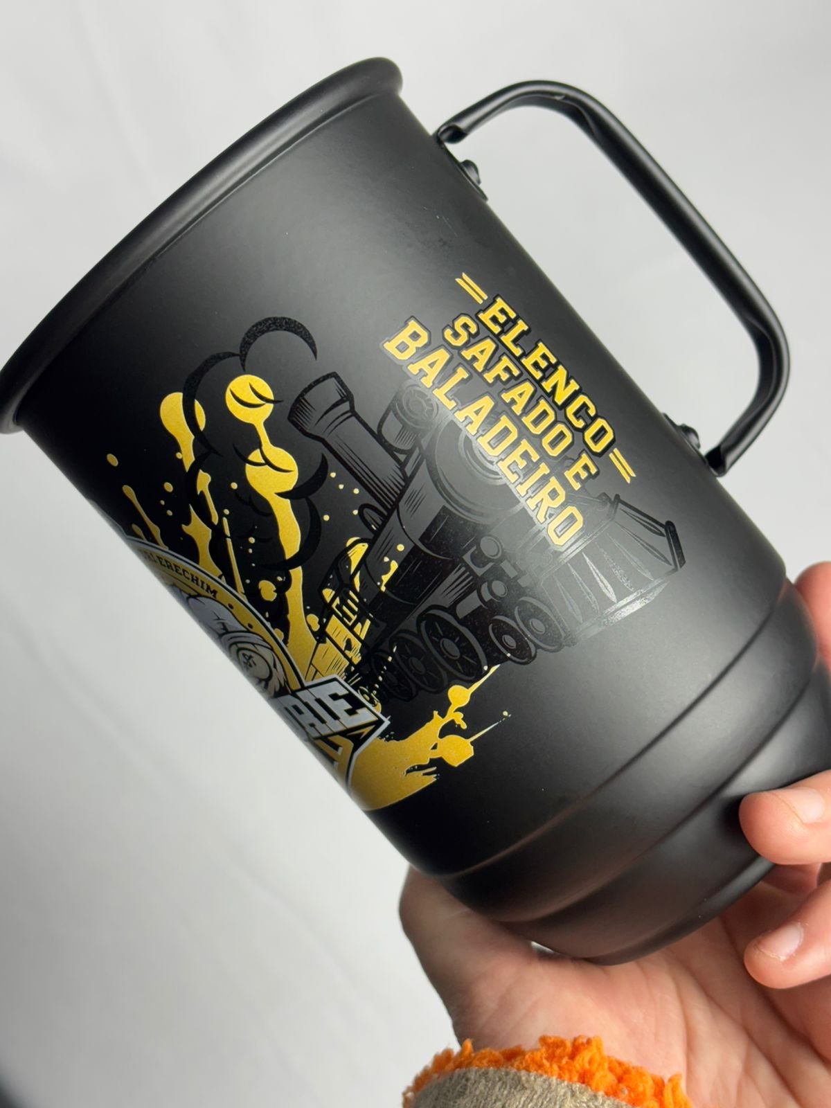 Caneca 850ml preto fosco